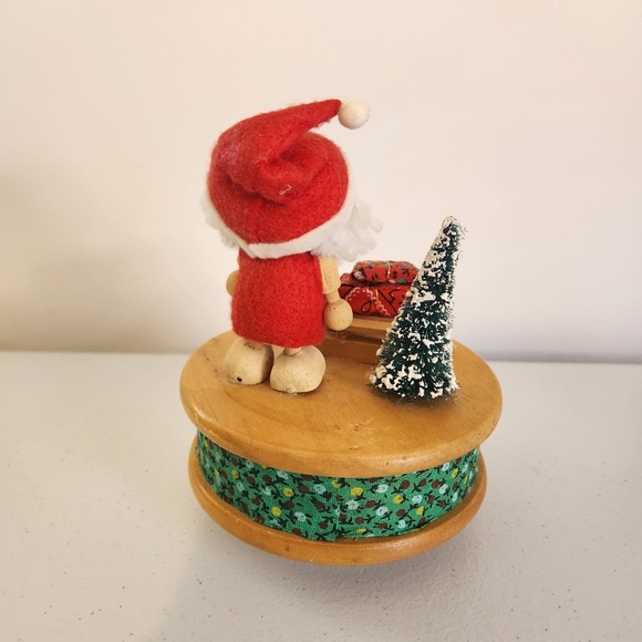 Vintage Wind Up Musical Christmas Decoration MCM Painted Wood Santa Claus - Picture 5 of 6